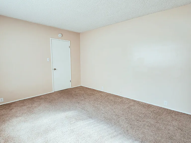 1815 Fremont Ave — Photo 19