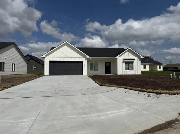 1823 Liam Ct, Wichita, KS