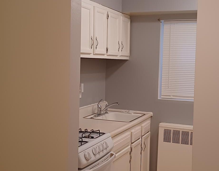 1st image of 4621 N Paulina St