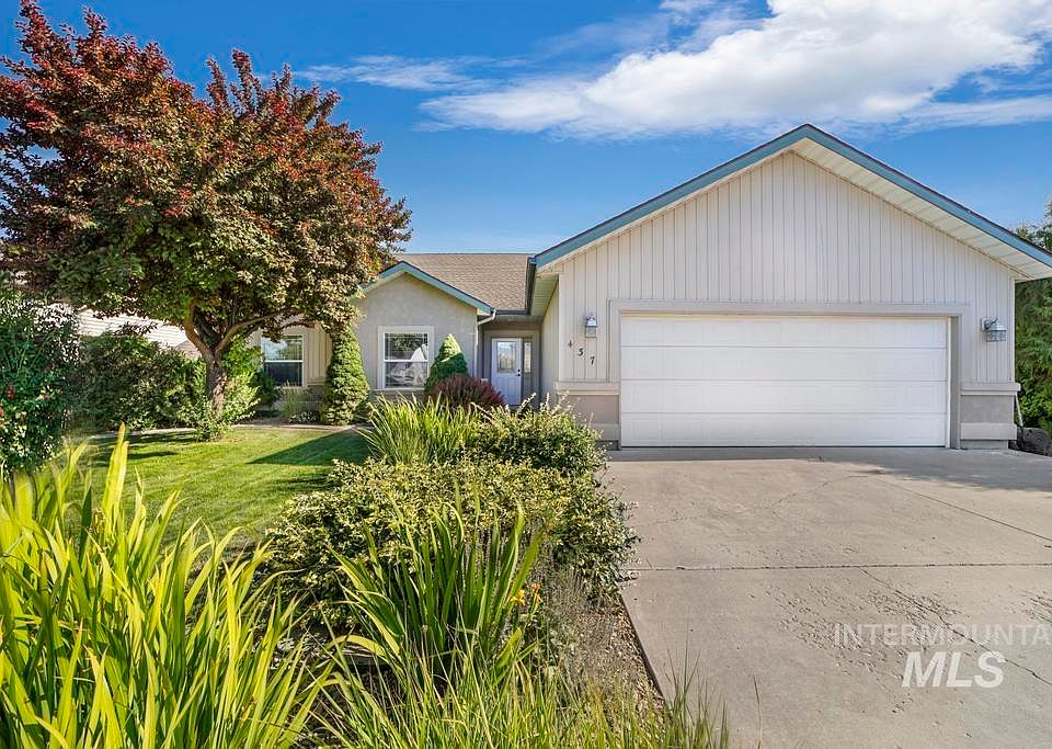 1st image of 437 Canyon Crest Dr W