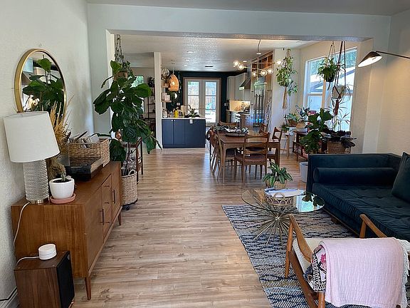 4th image of 2693 McCloud Way
