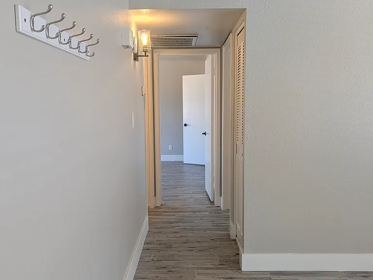 1222 W Auburn Dr — Photo 11
