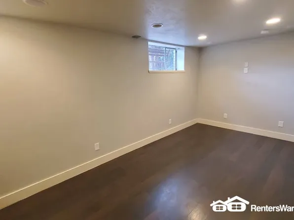 2225 S Cherry St, Denver, CO 80222