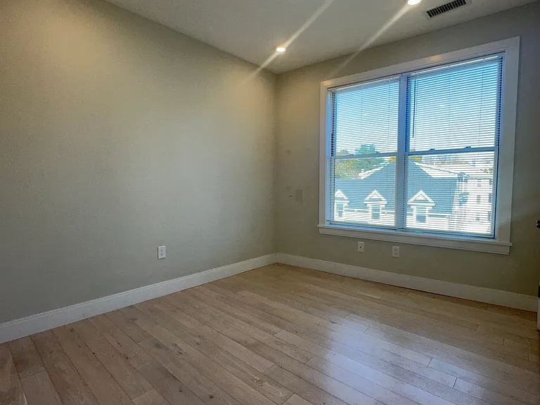 197 Green St #307 — Photo 7