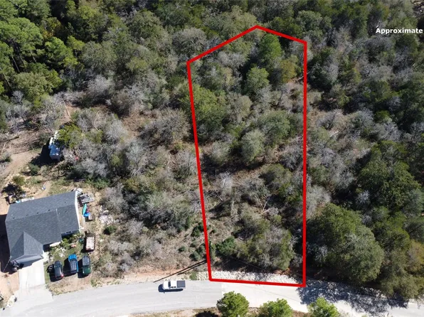 243 Hanauma Dr, Bastrop, TX 78602