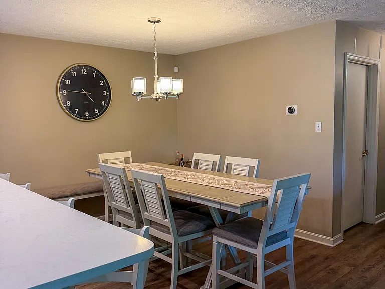 9937 Oakton Terrace Rd — Photo 11
