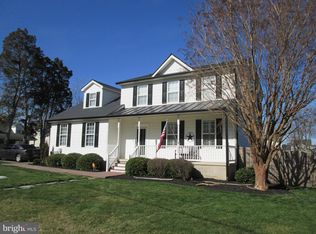 1562 Stuart Rd, Edgewater, MD 21037