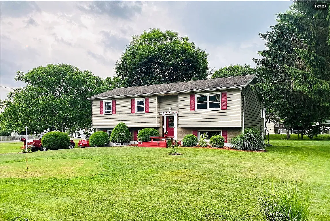 80 Carlin Rd — Photo 1