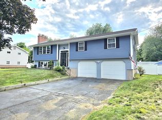 55 Harvest Ln, East Hartford, CT 06118