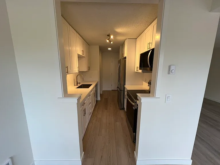 831 126th Pl NE #D306 — Photo 3
