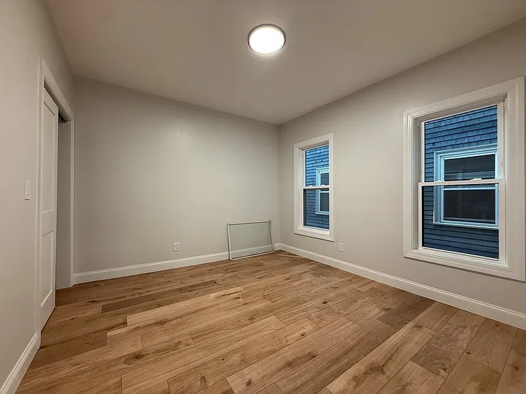 16 Willow Ave #1 — Photo 8