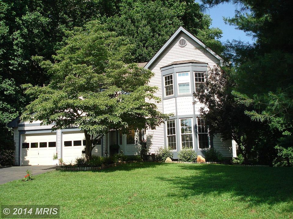 1st image of 7376 Victoria Dr