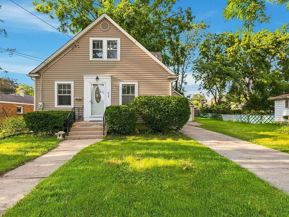 1st image of 658 Columbia Ave