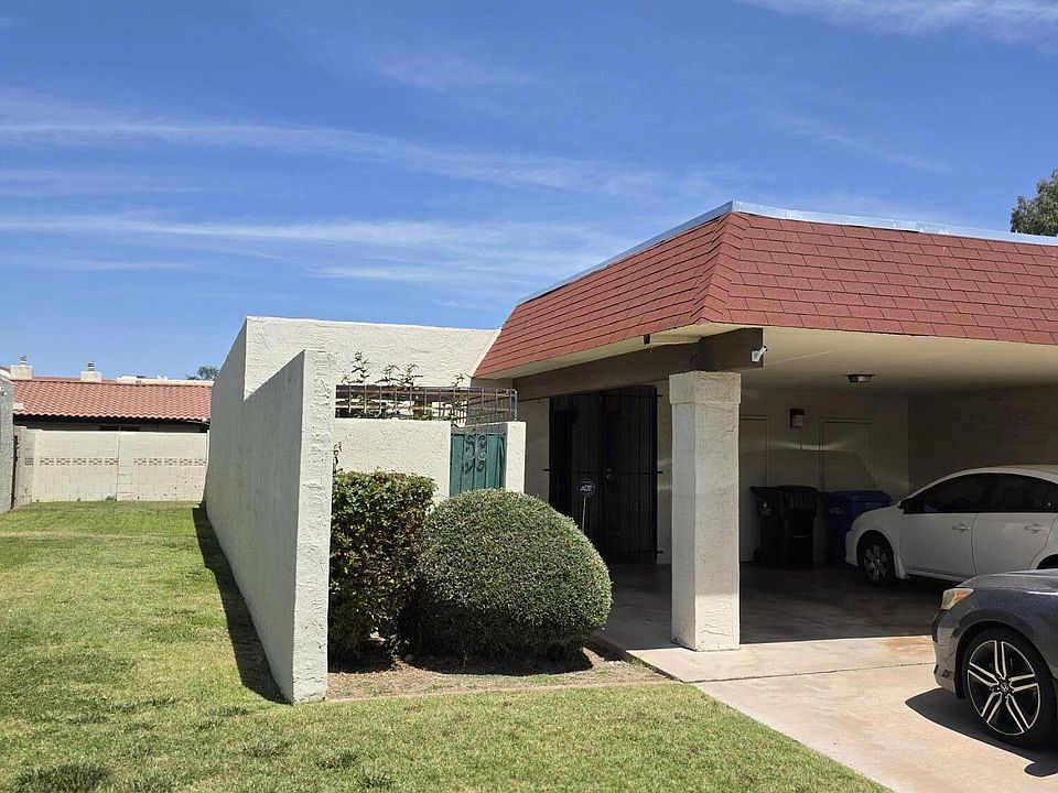 1st image of 934 E Montebello Avenue