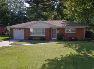 100 Brittany Ln, Belleville, IL