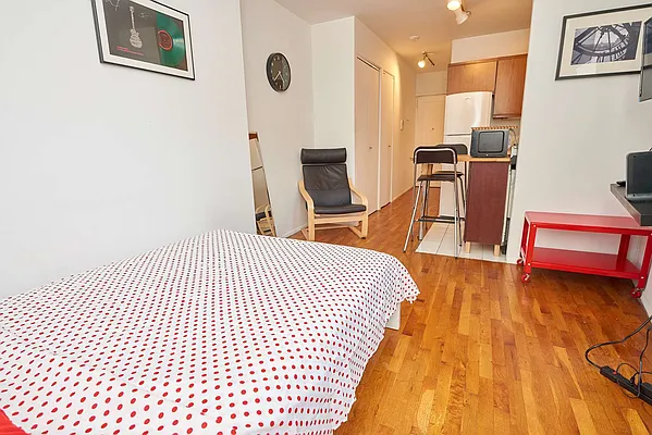 Rented by Genik Group Corp | media 6