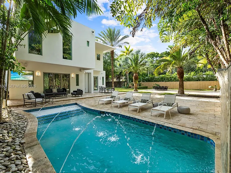 3917 S Le Jeune Rd — Photo 95