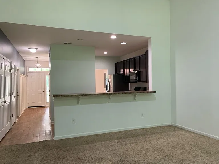 32041 Woods Ct — Photo 9