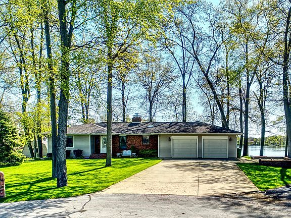 2nd image of 25235 Ironwood Dr