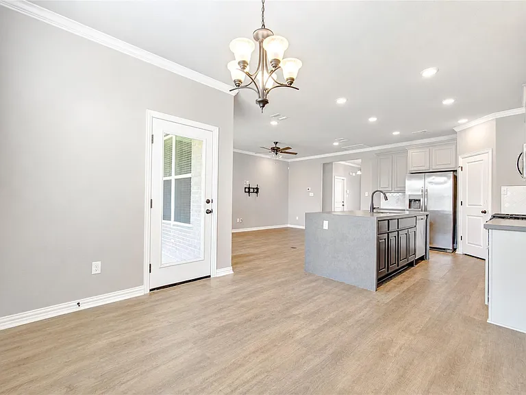 6205 Daytona Dr — Photo 17