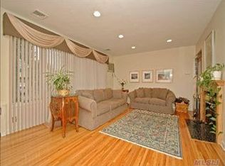 58 Midland Rd, Roslyn Heights, NY 11577