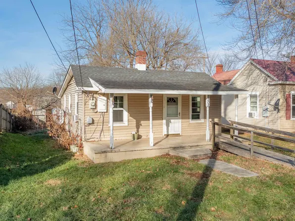 1505 3rd St, Radford, VA 24141