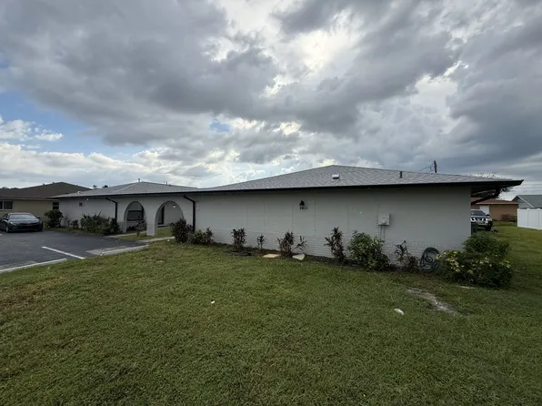 2910 Santa Barbara Blvd APT 3, Cape Coral, FL 33914