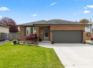275 Portsmouth Cres E, London, ON N5V 4E1