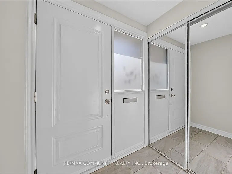 850 Huntingwood Dr #15 — Photo 33