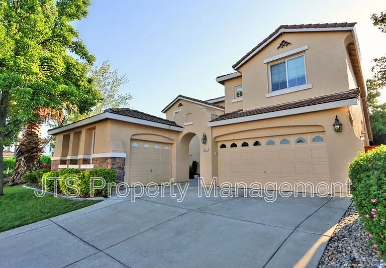 2040 San Esteban Cir — Photo 72