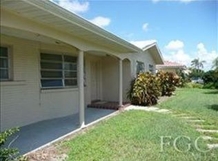 5318 Mayfair Ct, Cape Coral, FL 33904
