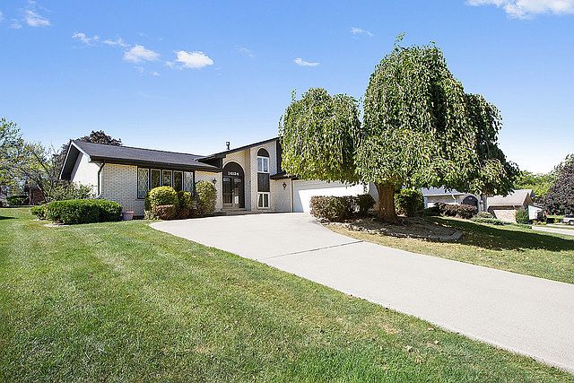 1st image of 14134 Pheasant Ln