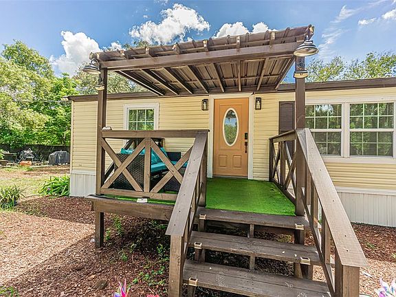 5th image of 11420 ENGLISH WALNUT STREET