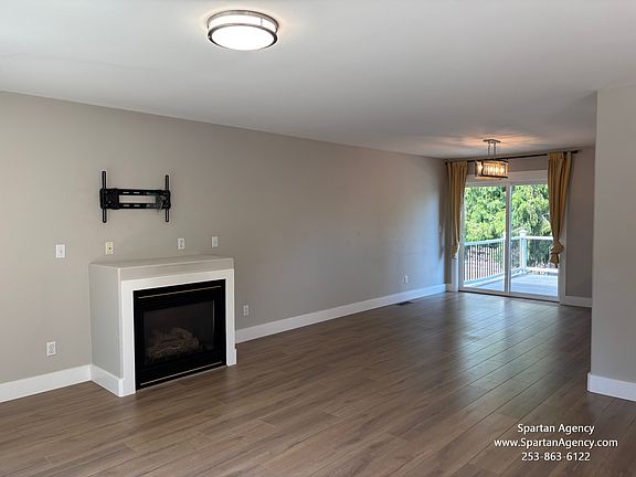 5th image of 2910 184th Ave E