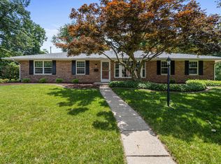 1301 Eliot Dr, Urbana, IL
