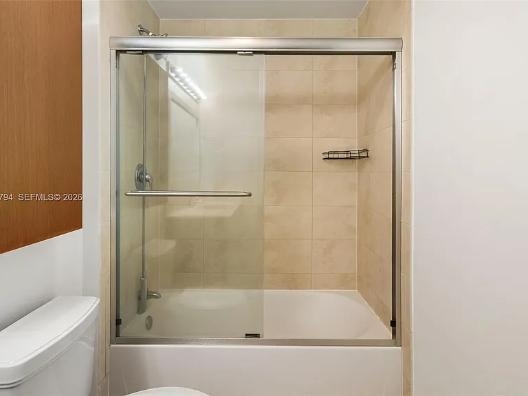 1900 N Bayshore Dr #3707 — Photo 17