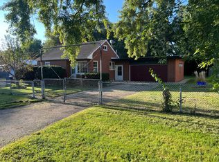5429 Westshore Dr, McHenry, IL 60050