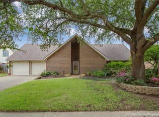 6153 River Rd, Shreveport, LA 71105