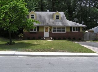 415 Baylor Rd, Glen Burnie, MD 21061
