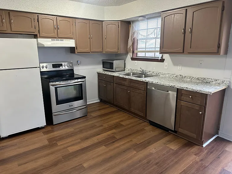 1013 Tallow Tree Ln #14 — Photo 14