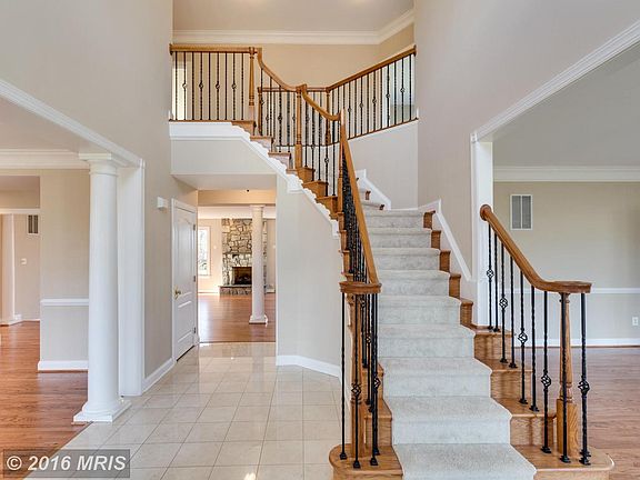3rd image of 19731 Willowdale Pl