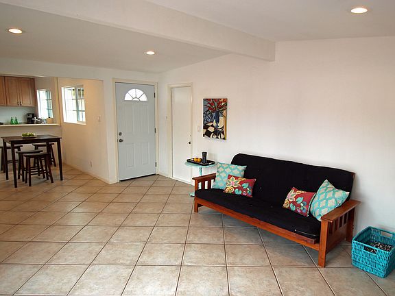 3rd image of 5031 Barstow St