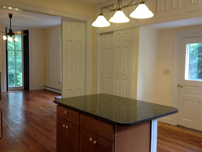 275 Mill Ln #4 — Photo 6