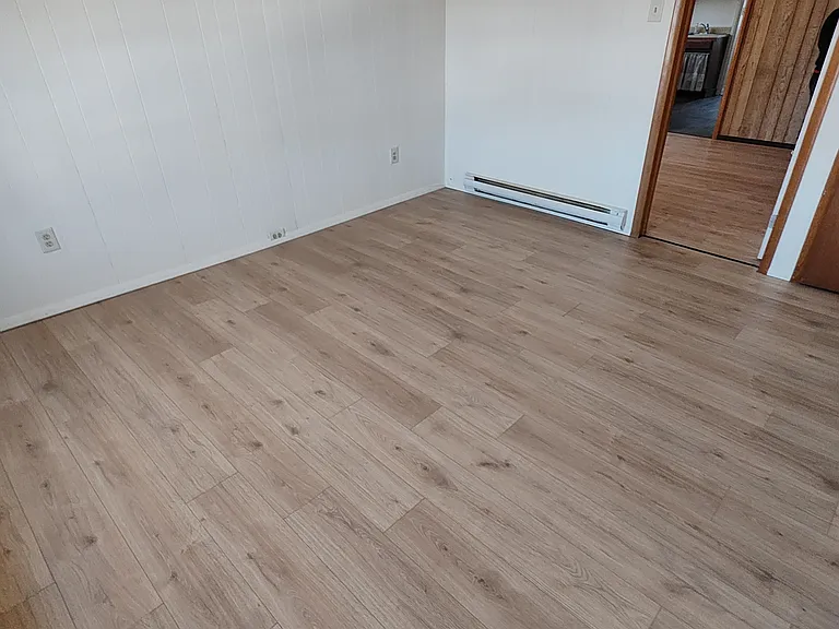 1147 Sloan St #5 — Photo 9