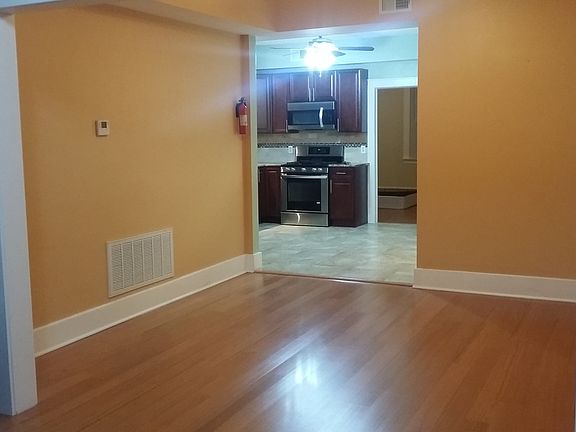 living room looking at kitchen