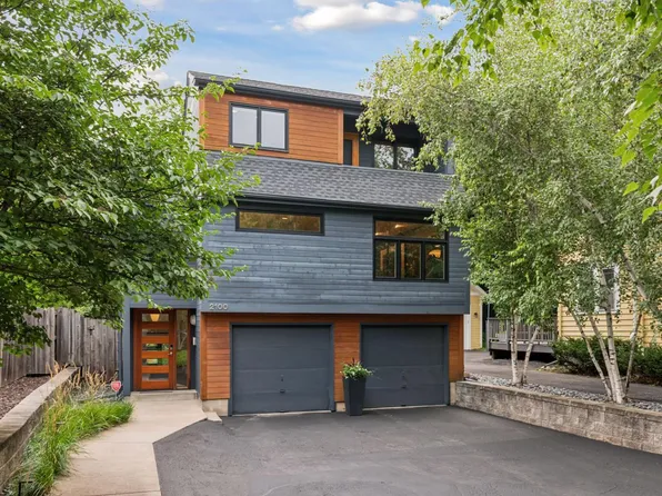 2100 W 21st St, Minneapolis, MN 55405