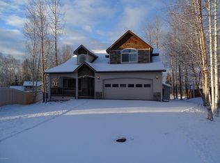 10762 Briggs Cache Cir, Eagle River, AK 99577
