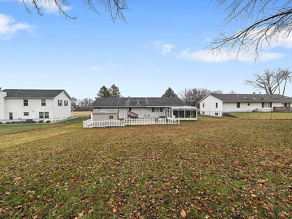 3rd image of 2841 Swanson Pkwy