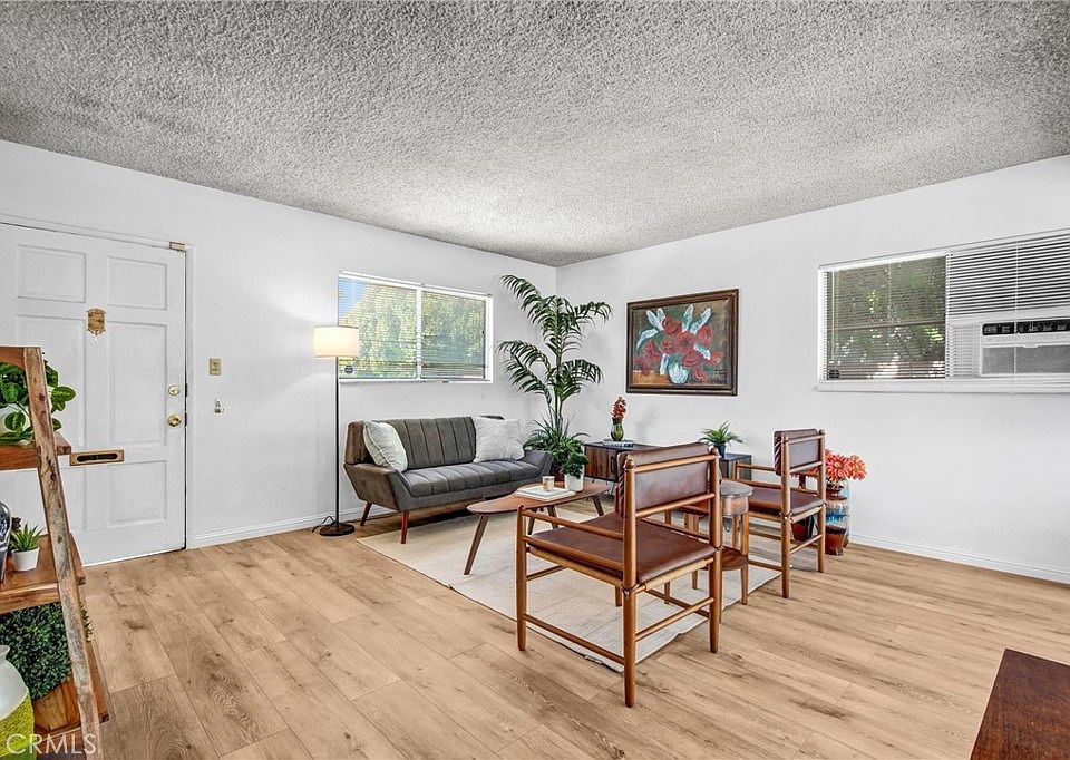＊ sun sun⭐️ ＊ 11046 Lull St, Sun Valley, CA 91352 | Zillow