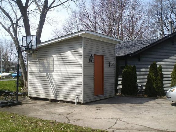4th image of 7329 W 136th Ct